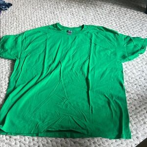 Gildan Green Short Sleeve Tee
